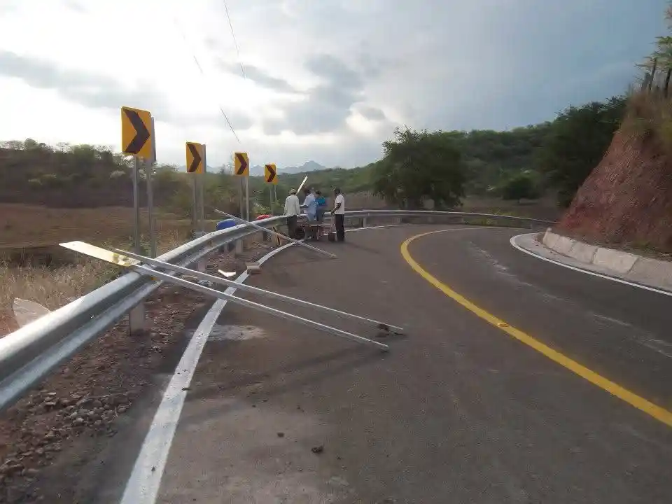 Proyecto Colocación de Señalamiento Vial